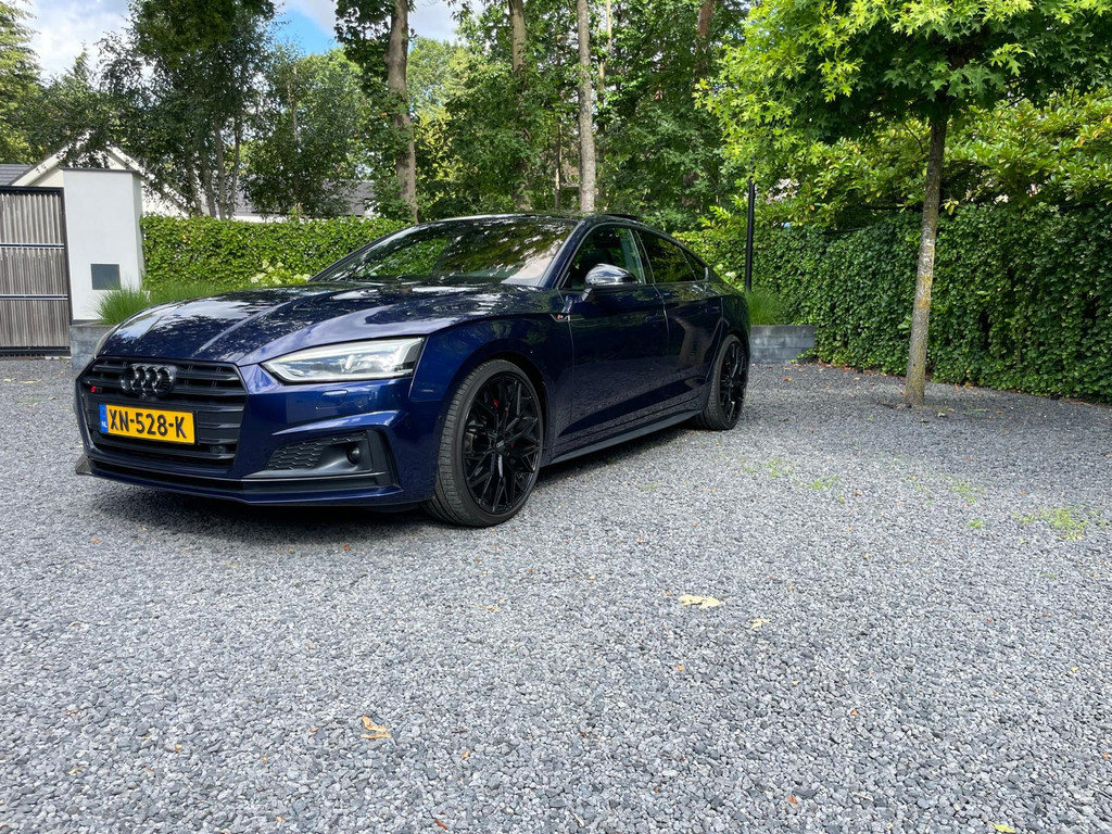54742052